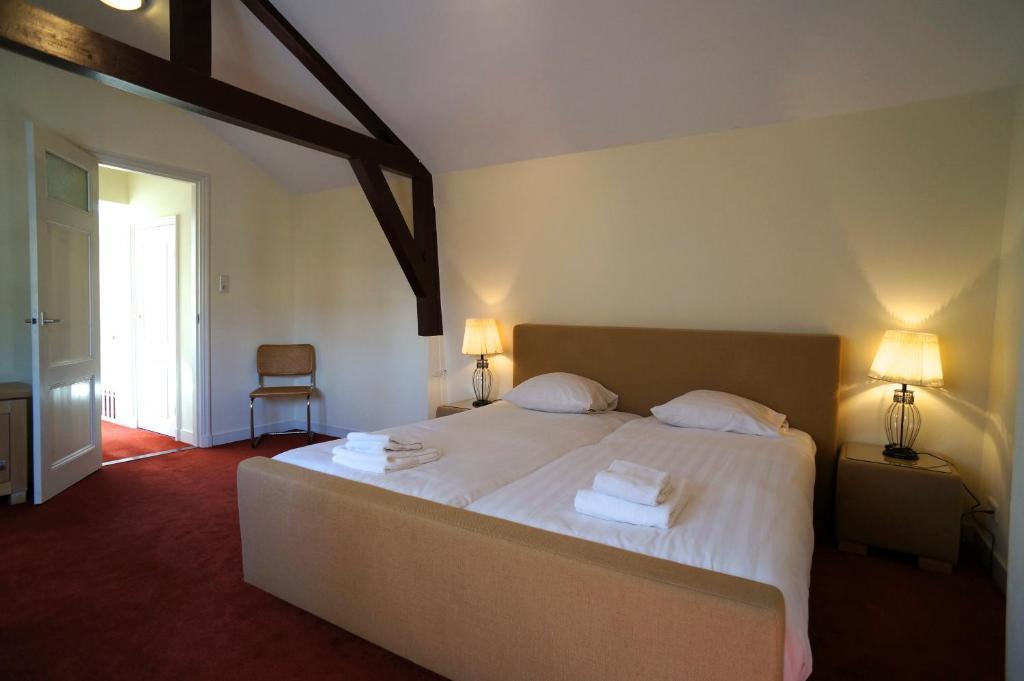 Stayci Serviced Apartments Noordeinde Гаага Номер фото