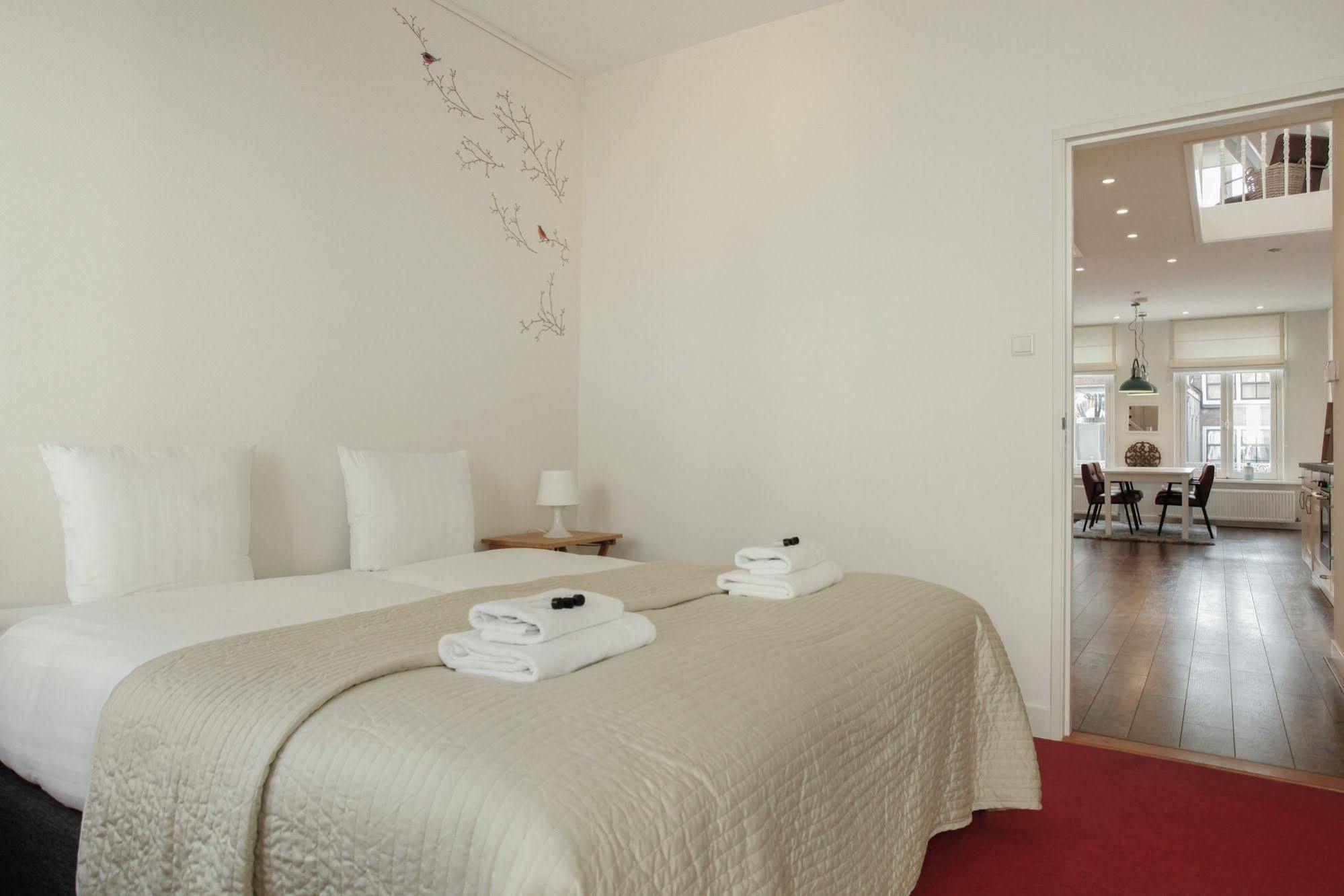 Stayci Serviced Apartments Noordeinde Гаага Экстерьер фото
