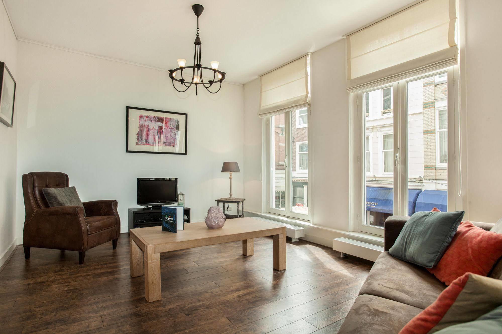 Stayci Serviced Apartments Noordeinde Гаага Экстерьер фото