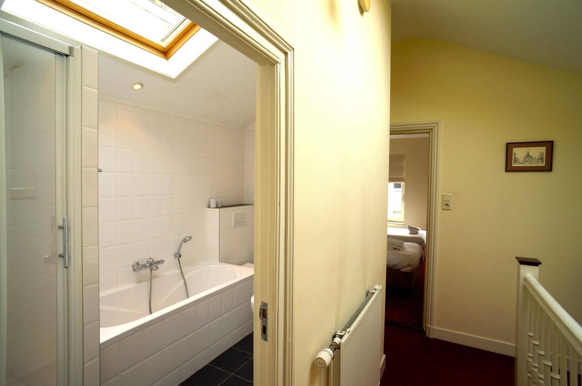 Stayci Serviced Apartments Noordeinde Гаага Экстерьер фото