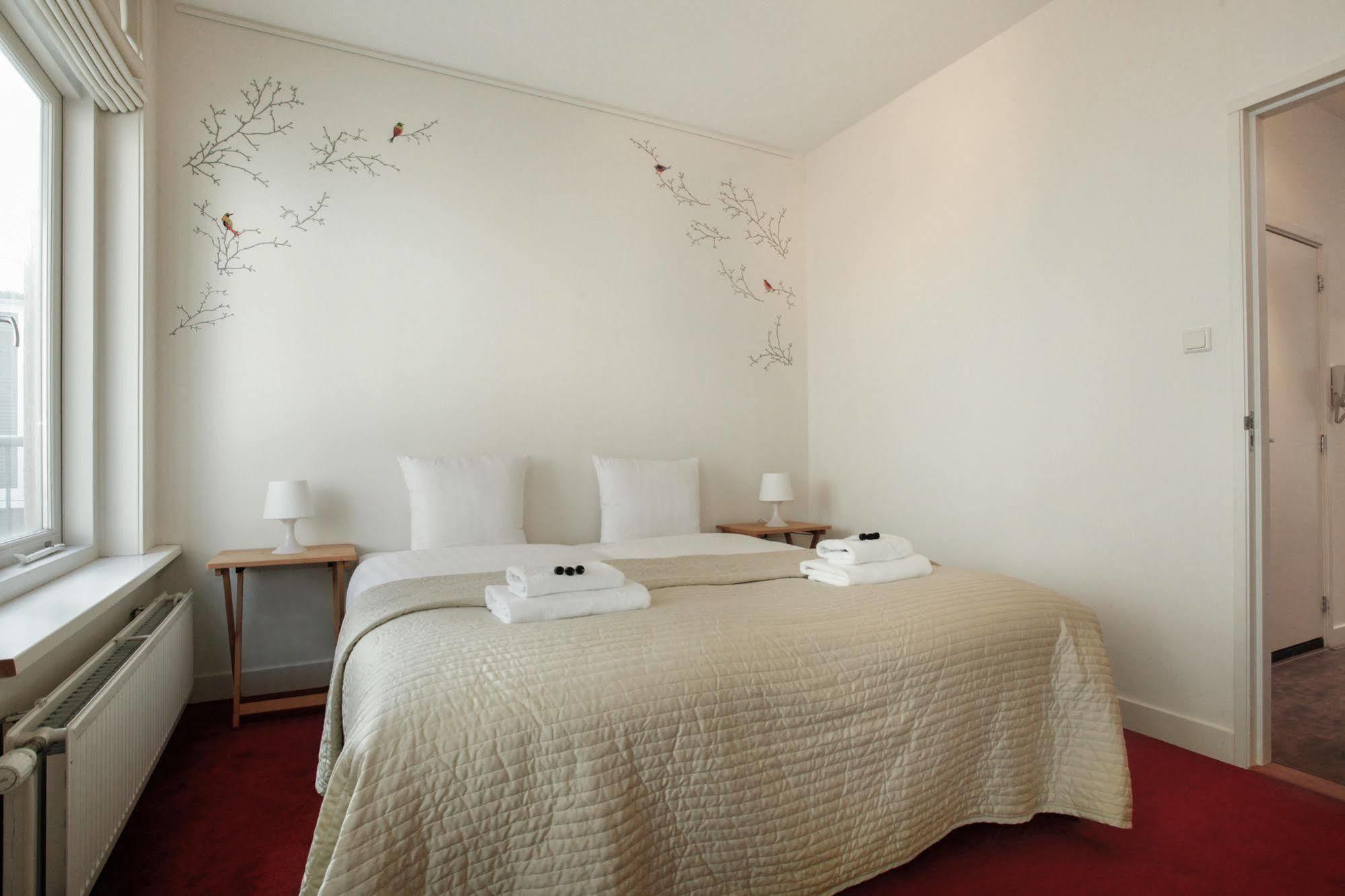 Stayci Serviced Apartments Noordeinde Гаага Экстерьер фото