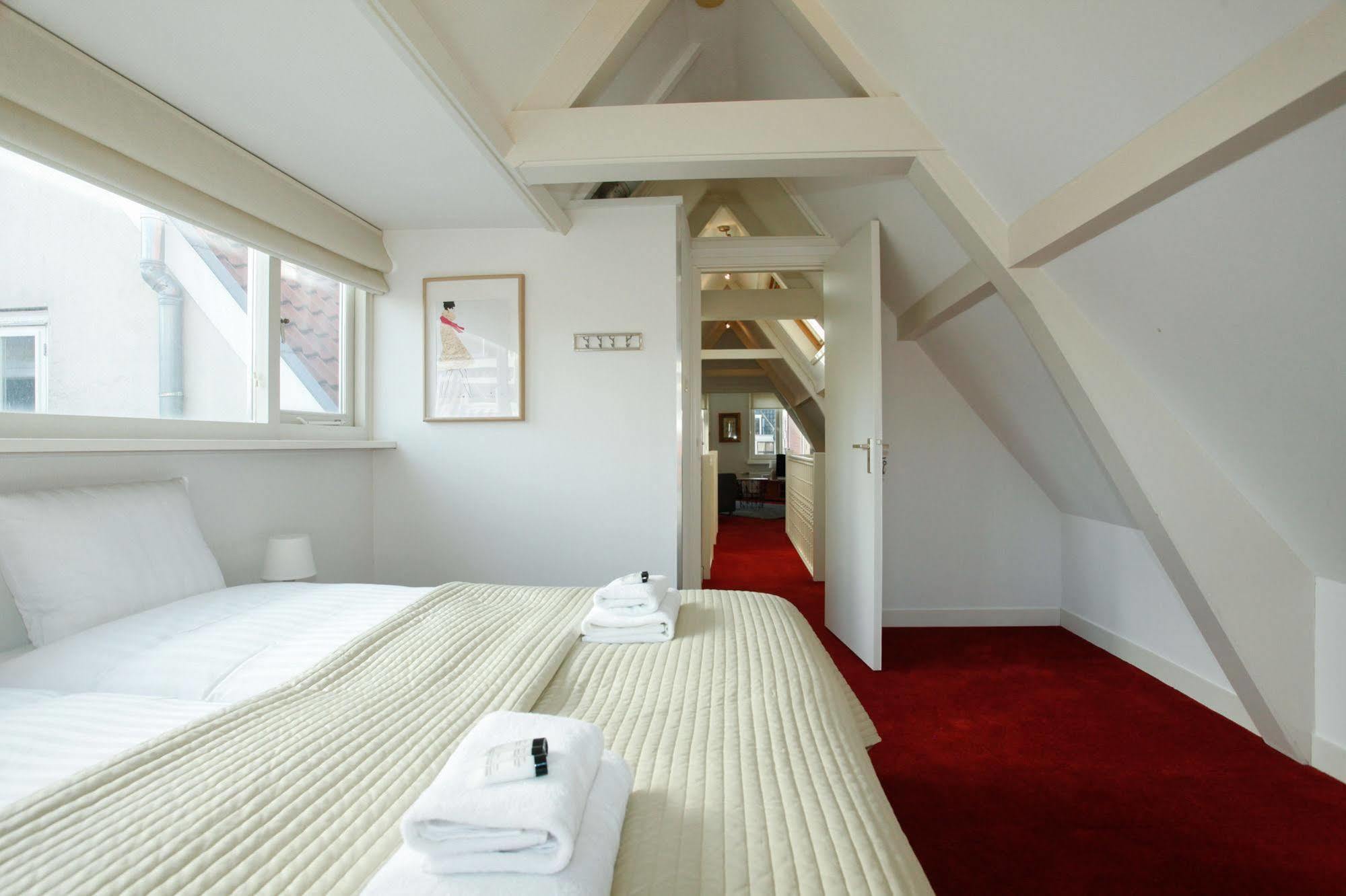 Stayci Serviced Apartments Noordeinde Гаага Экстерьер фото